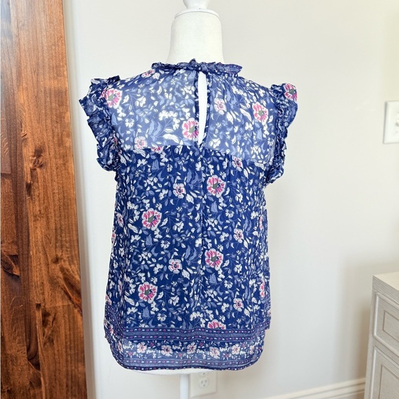 Vineyard Vines floral Ruffled Sleeveless Top size Medium silk - Picture 4 of 7